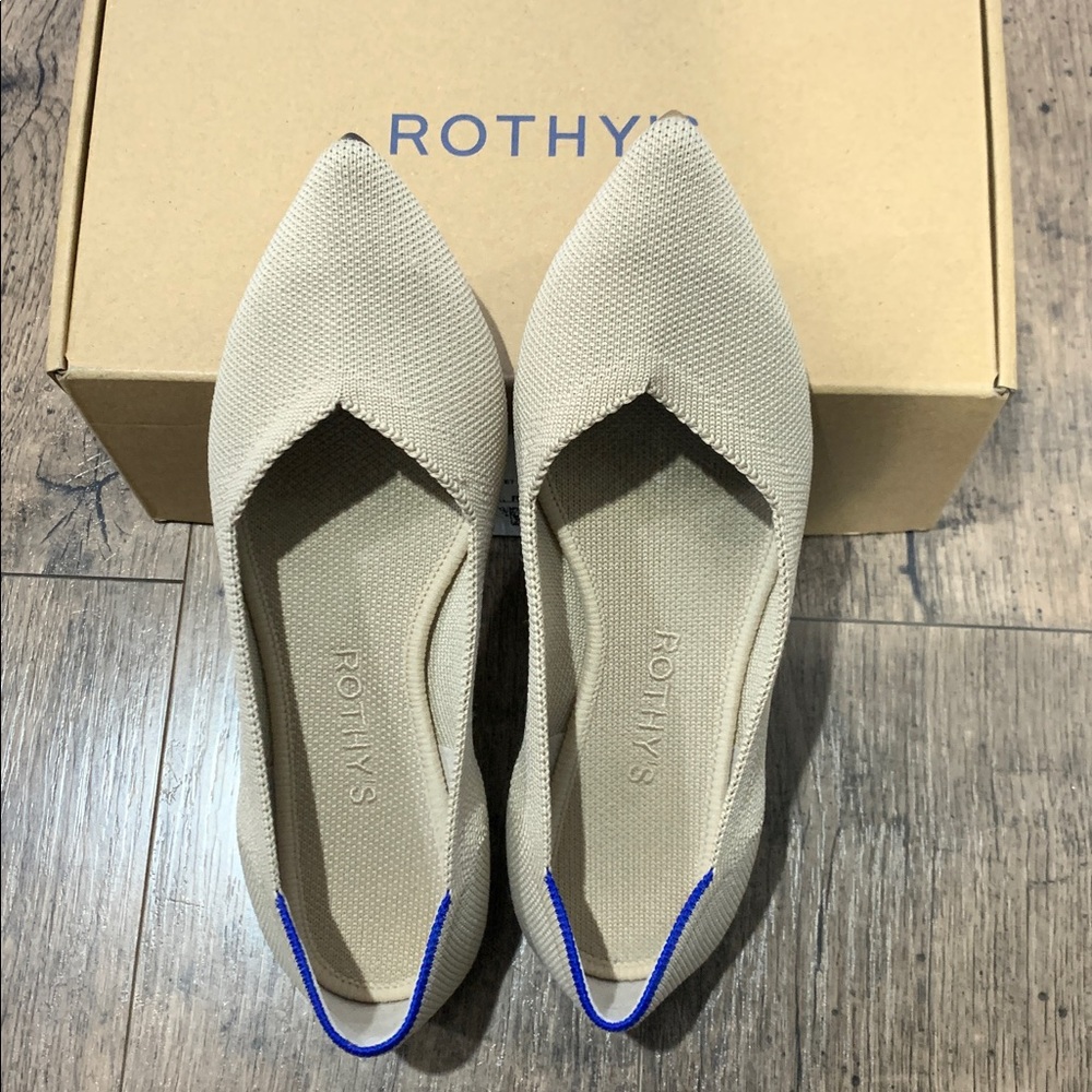 Rothy's Cream Pointed Flats Sz 6.5